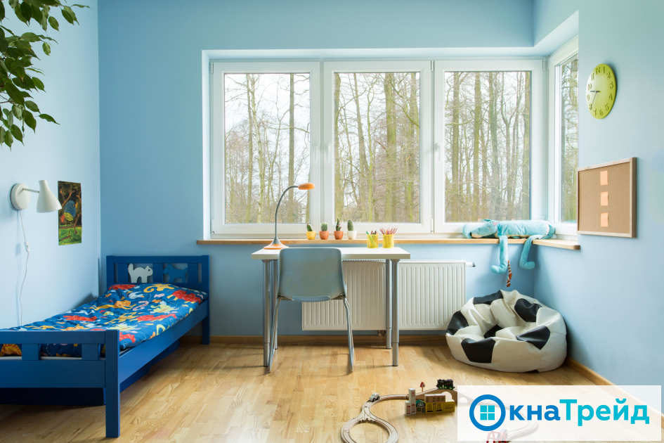 Какими должны быть идеальные окна для детской комнаты