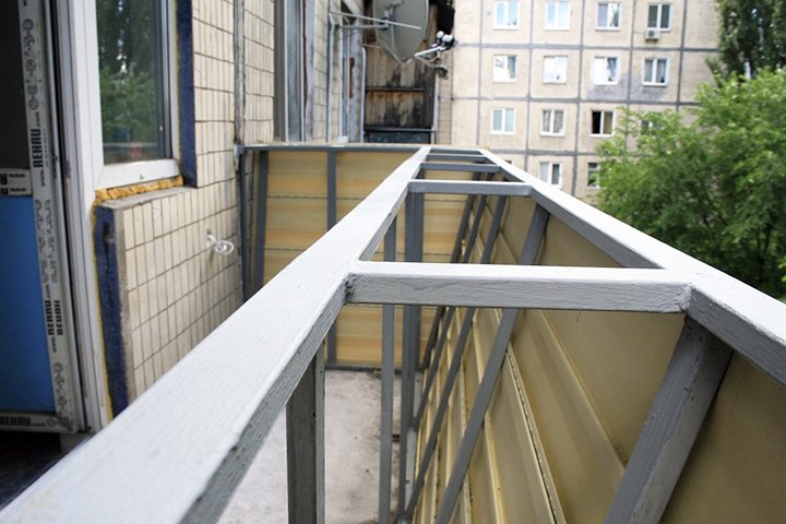 Монтаж балкона с выносом