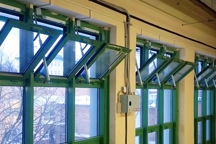 Противопожарные окна с автоматическими электроприводами