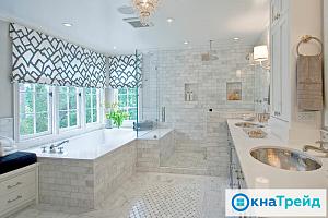 Ванная комната с окном – больше света, пространства и комфорта
